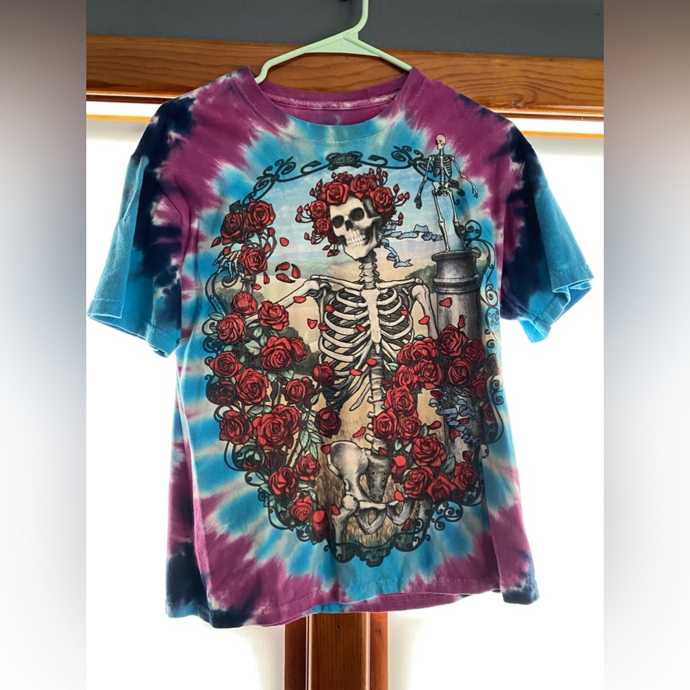 tie dye skeleton shirt
